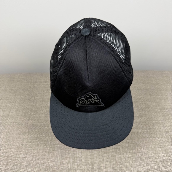 Roark Hat Black Mesh Peaking Packable Trucker Cap Running Trail Lightweight - Picture 3 of 11